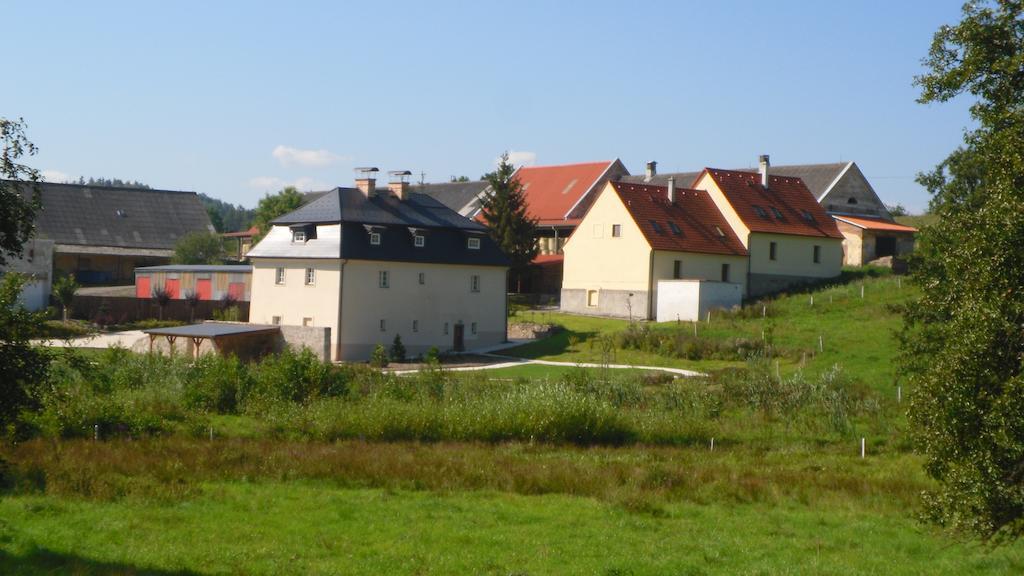 Statek Sedlecko Villa Buitenkant foto